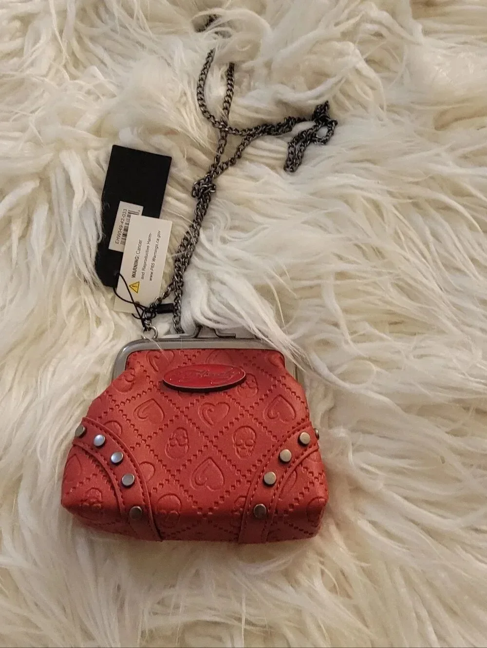 🆕️👛Ed Hardy Y2K Heart & Skull Embossed Kisslock Clutch With Chain Strap